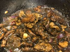 -胡须佬鸡煲四季火锅店(石厦西村直营店)