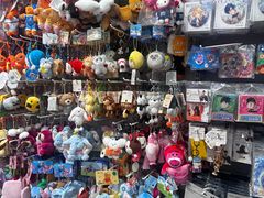 -名创优品(海珠乐峰广场店)