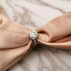 -威德钻石-克拉钻大本营(南京东路店)