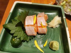 挪威厚切三文鱼腩刺身-摩打食堂(佳兆业店)