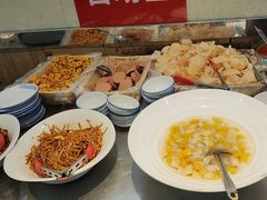 -老码头黑皮肘子锅包肉(赣水路店)