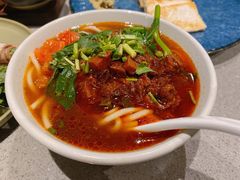 小锅米线-半山腰·云南菜(侨福芳草地店)