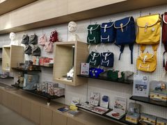 -光海书局(南京东路第一百货店)
