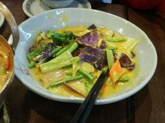 -大头虾越式风味餐厅(光明广场店)