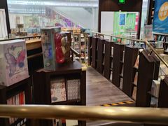 -钟书阁(群光广场店)