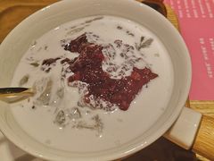 椰奶紫米银耳羹-炖物24章·顺时轻养茶(杭州大厦店)