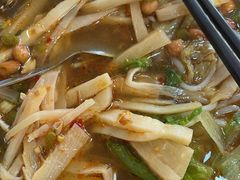 -卓雅桂林米粉