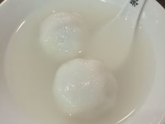 芝麻汤圆-朱新年·苏式汤团·面点(北寺塔店)
