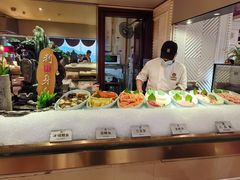 -荣誉国际酒店-云顶旋转餐厅