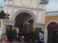 -佛罗伦萨小镇广佛名品奥特莱斯(疏港路店)