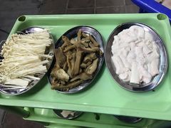 -牛一煲美食(江高店)