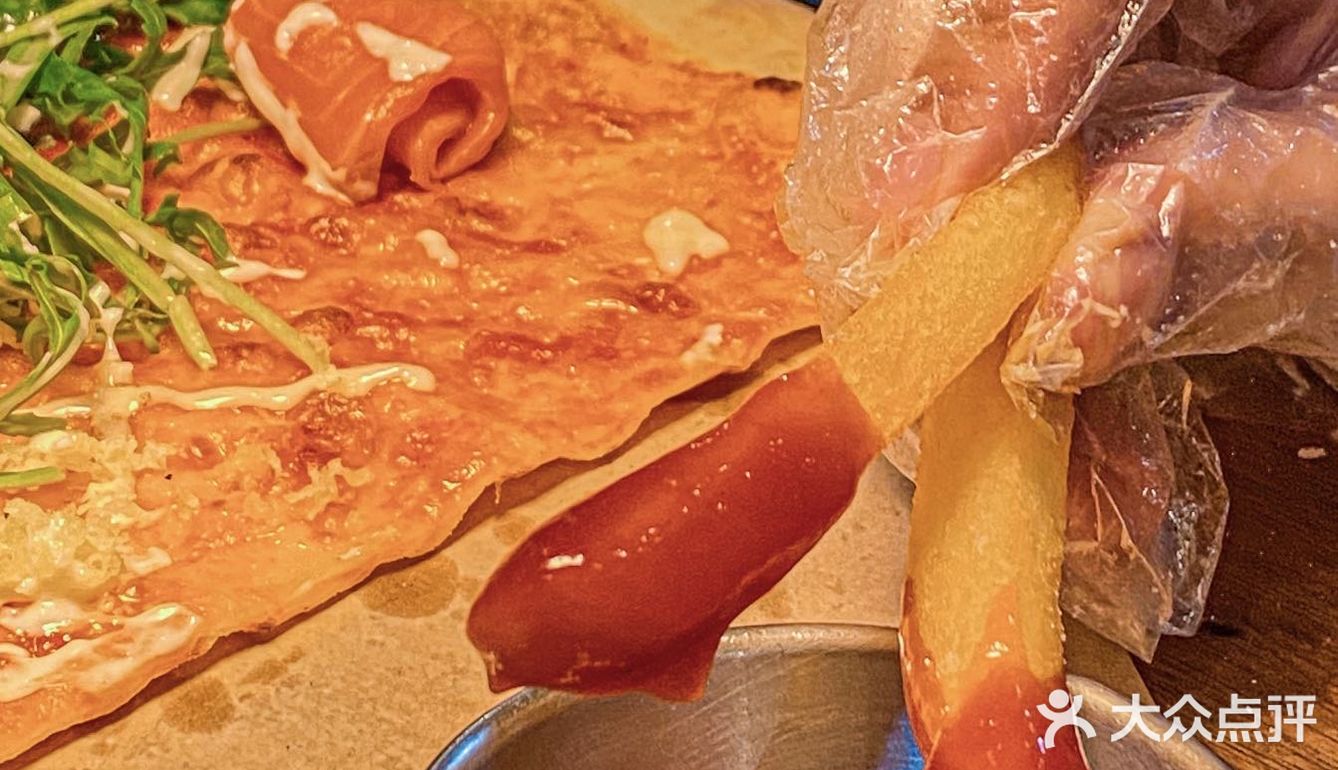 1米长的手工披萨，四种口味一次满足！！