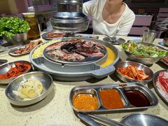 -安小胖韩国烤肉(财富广场画苑小区店)