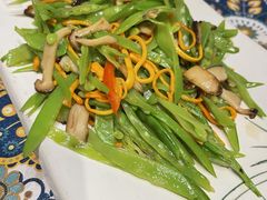 -云海肴·汽锅鸡·云南菜(天山百盛优客店)