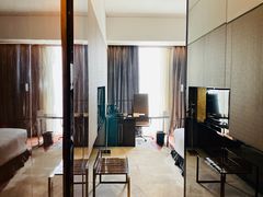 -广州天河希尔顿酒店