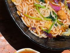 -万记麻辣烫国展总店