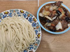 -歹歹的加个面过油肉拌面
