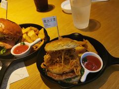 蘑菇培根牛肉堡-龙治汉堡(中华城店)