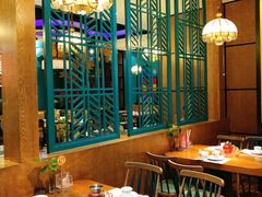 -黄泥岗·地道湖北菜(奥特莱斯店)