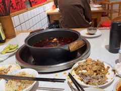 -佬缸炮江湖川菜(玉林店)