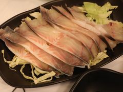 鳝片-鲜入围煮花胶鸡海鲜火锅