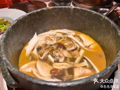 -芸山季·云南山珍菌火锅(人民广场来福士店)