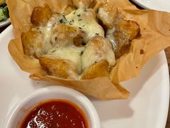 -城市大道红炉披萨烘焙坊