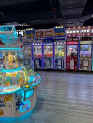 -蹦蹦乐园(南桥百联店)