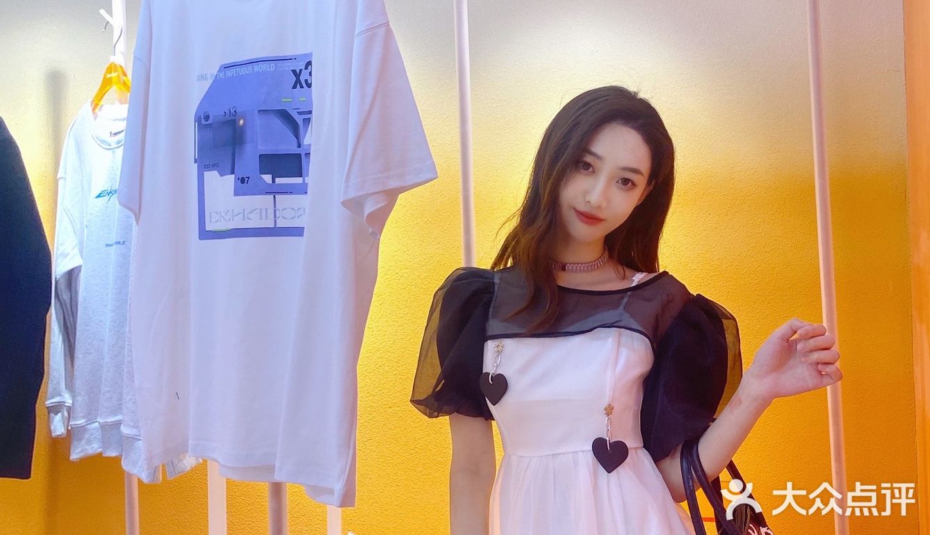 蛋糕裙上衣+高腰百搭牛仔裤这套真的很辣妹