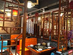 大堂-六州府地锅鸡·农家菜·龙虾(未来科技城店)