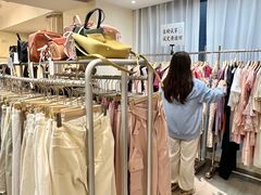 -万达广场(南昌红谷滩店)