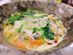 -姚记抚仙湖石锅鱼庄