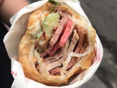 -Bánh Mì Huynh Hoa