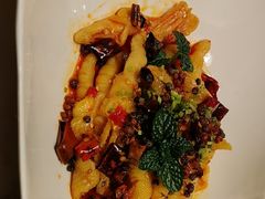 -泓历皇朝酒店(东亭店)