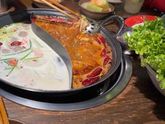 牛肉丸鸳鸯锅-萍姐火锅·公路夜市(打浦桥日月光店)