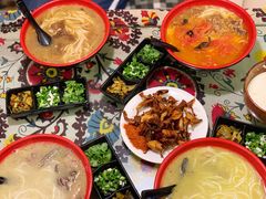 炸菌子-勺子米线·云南传统小吃市集(四方街店)