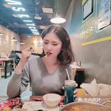 这家店连服务员都是韩国帅欧巴！我要一口一口吃掉你。