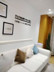 -HEYAN荷妍专业脱毛连锁机构