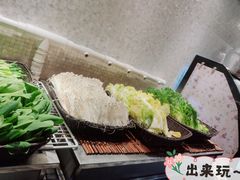 -锅儿欢海鲜火锅烤肉自助餐(东港凯虹店)