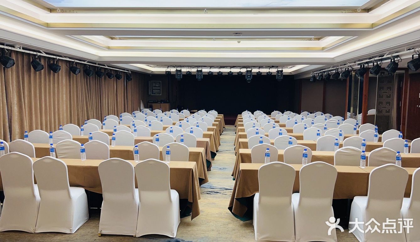 喜欢你那是比一辈子还要长久的事。3、年少的日子里
