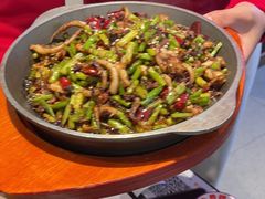 -川流不息·地道川菜·小龙虾(松东路店)