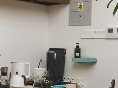 -Line 咖啡(石厦花园店)