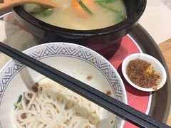 -妈妈故事米线(市府恒隆店)