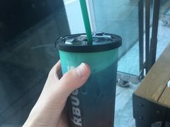 -星巴克(郑州曼哈顿广场店)