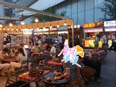 -沪上阿姨·精选茶饮(龙湖滨江天街店)