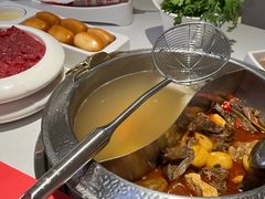 -左庭右院鲜牛肉火锅(金山万达店)