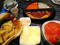 -热火朝天鲜切牛肉火锅(南强街巷店)