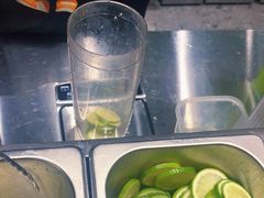 -柠檬向右(宝杨宝龙店)