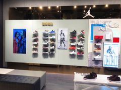 -Air Jordan(世贸天阶店)