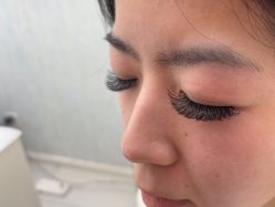 -赢韵美甲美睫瑞士净斑中心